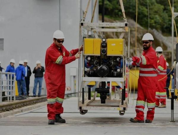 Robot que usarán para buscar a Tatiana Hernández.