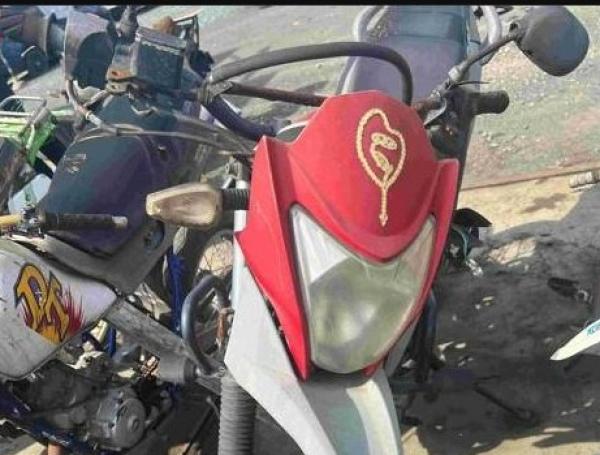 Una de las motos en subasta de la SAE.