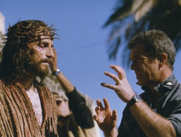 Mel Gibson y Jim Caviezel en 'La pasión de Cristo' (2004).