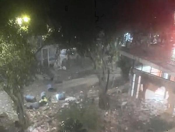 Explosión en el oriente de Cali. Tres policía heridos.
