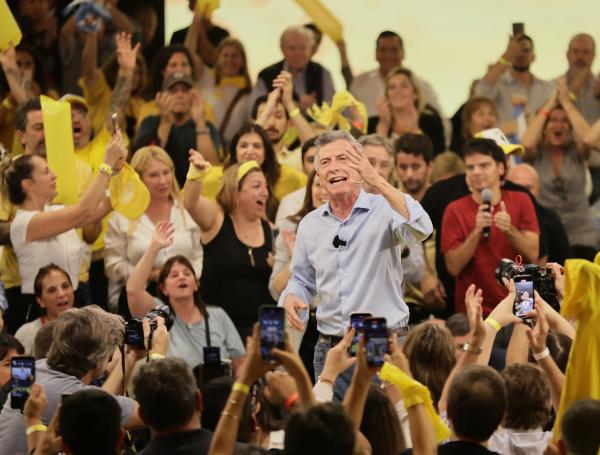Mauricio Macri, Argentina