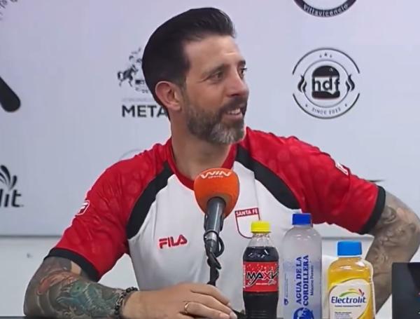 Jorge Bava, técnico de Santa Fe.