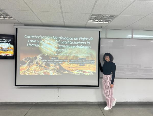 Geóloga colombiana que busca recursos para estudiar en el exterior.