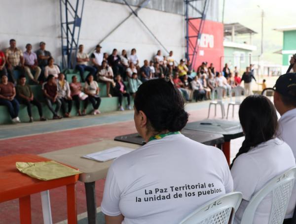 Crisis humanitaria por grupos armados en Cumbitara, Nariño.