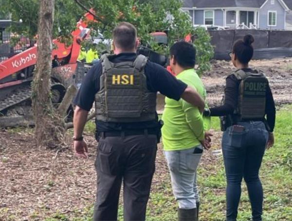 Las redadas de ICE  se realizan en lugares de trabajo