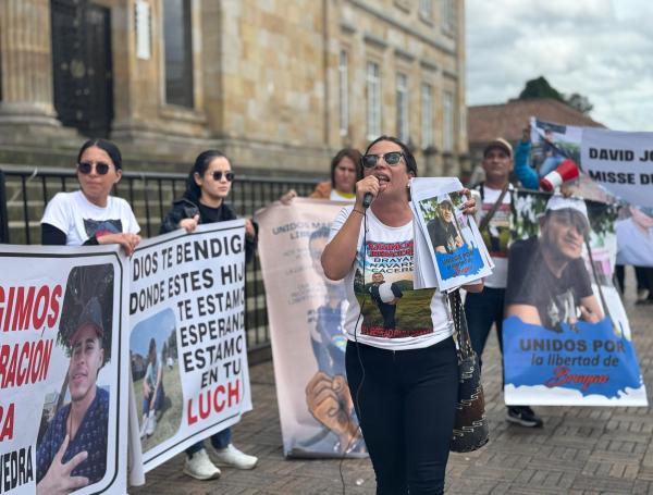 Familias protestan por la liberación de Colombianos en Venezuela