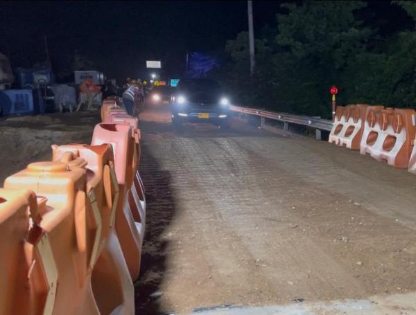 Habilitan Puente Juan de Acosta.