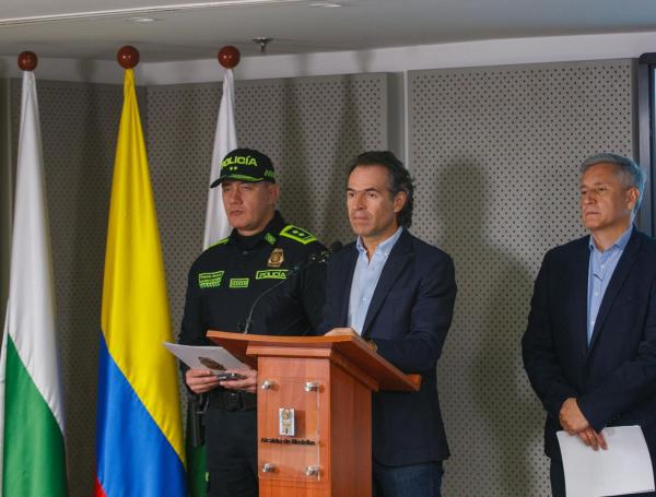 El alcalde Federico Gutiérrez en rueda de prensa este 4 de junio.