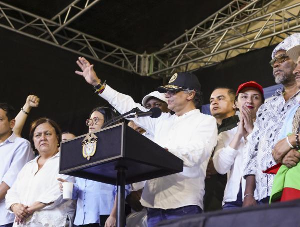 El presidente Gustavo Petro en la movilizaciÃ³n en Cali.