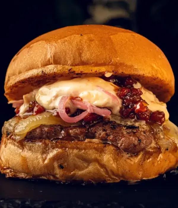 Sir Lewis The Goat de Burger Depot.