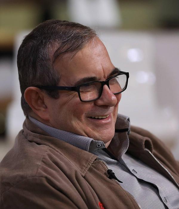 Rodrigo Londoño, conocido como Timochenko, durante una entrevista con EL TIEMPO