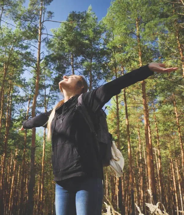 El contacto directo con la naturaleza disminuye automáticamente el estrés, ayuda con la ansiedad y la depresión.