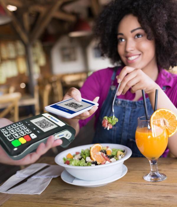 Colombianos reafirman referencia por las compras presenciales, optando por este canal en el 86 % de las transacciones totales, representando un incremento del 18 % en comparación con la celebración del año pasado.