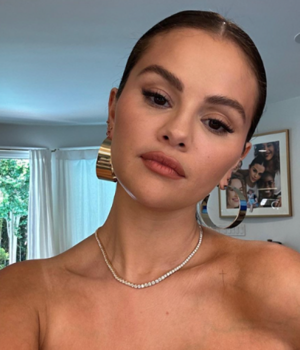 Selena Gomez, fue diagnosticada en 2013 con lupus, una enfermedad autoinmune que afecta gravemente al cuerpo.