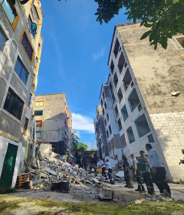 Aspecto general de la edificación que se desplomó.