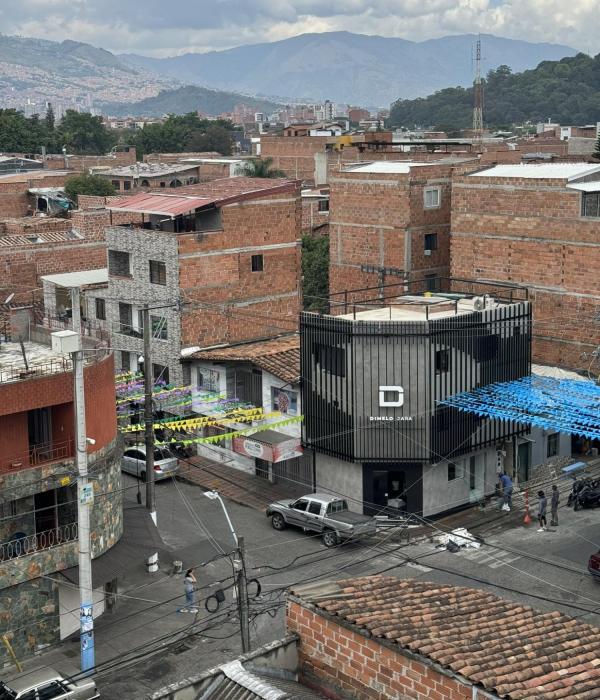 Dímelo Jara Company.
