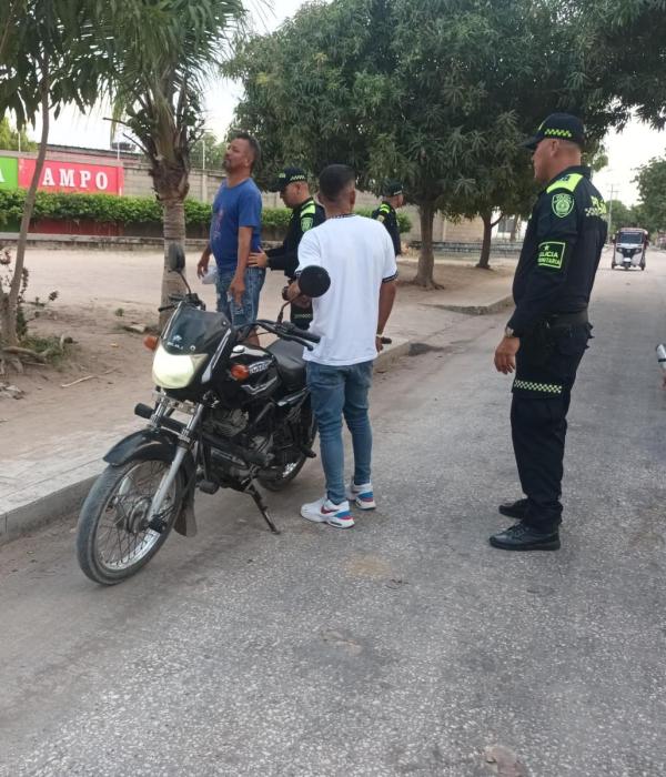 Policía