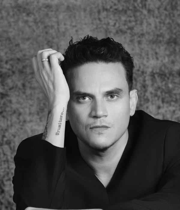 "Si hubiera aprendido a hablar inglés no me habría atajado nadie. Si hablo mal el español y he llegado a donde he llegado, no me quiero imaginar hablando inglés".