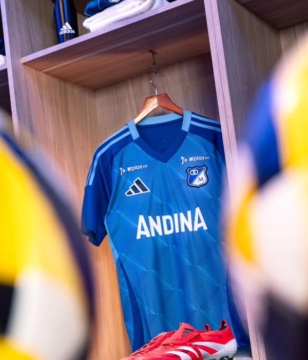 Nueva camiseta de Millonarios