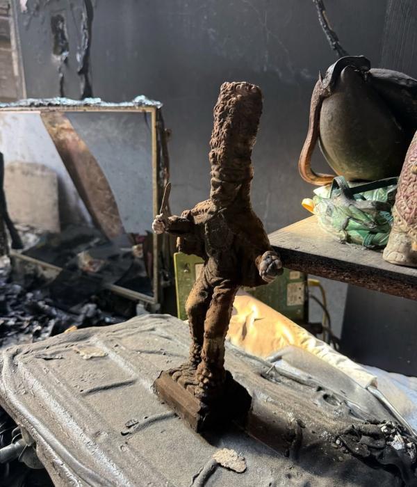 Así quedó la casa del maestro Alci Acosta tras incendio en su vivienda
