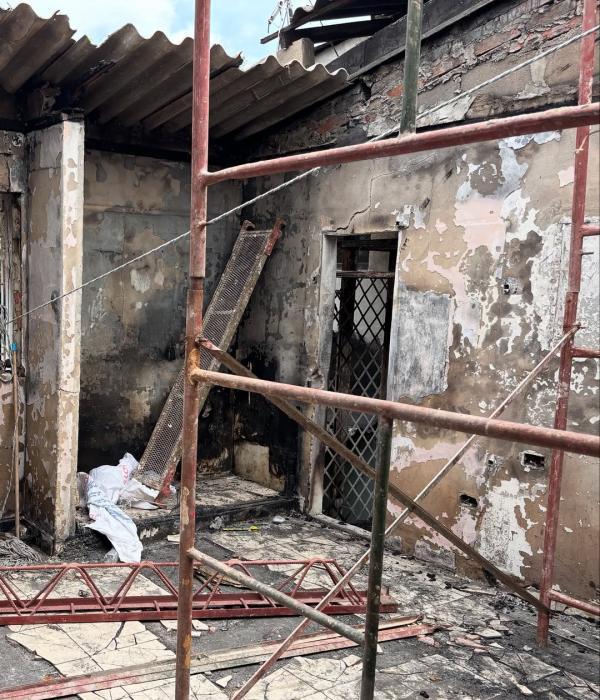 Así quedó la casa del maestro Alci Acosta tras incendio en su vivienda