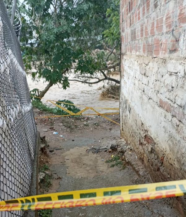 Tres municipios se mantienen en alerta roja por deslizamientos.
