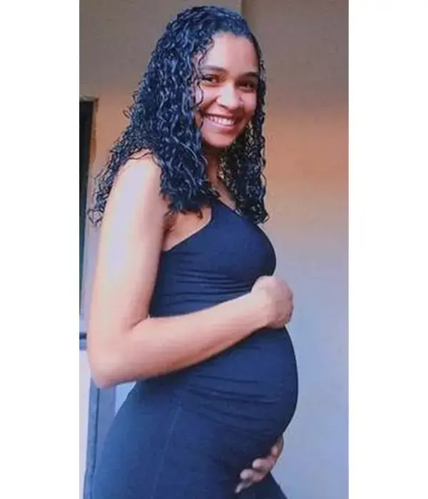 La víctima, Pâmela Ferreira Andrade Martins, tenía 22 años y estaba en el noveno mes de embarazo.