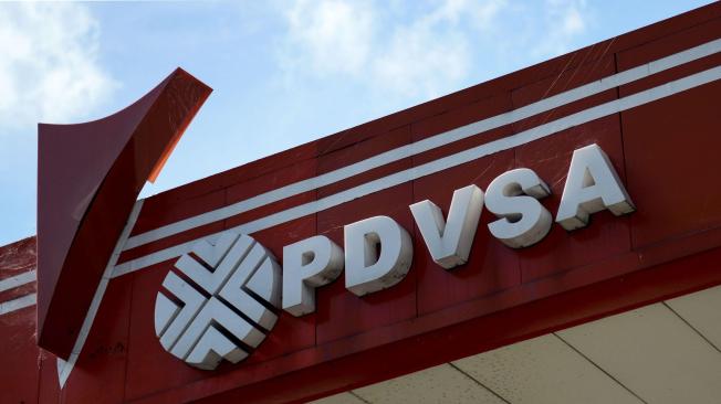 Matthias Krull, ex director general y vicepresidente de un banco suizo se declaró culpable este miércoles en Miami por su papel en un esquema multimillonario de lavado de dinero robado de la estatal petrolera venezolana PDVSA, informó la fiscalía estadounidense.