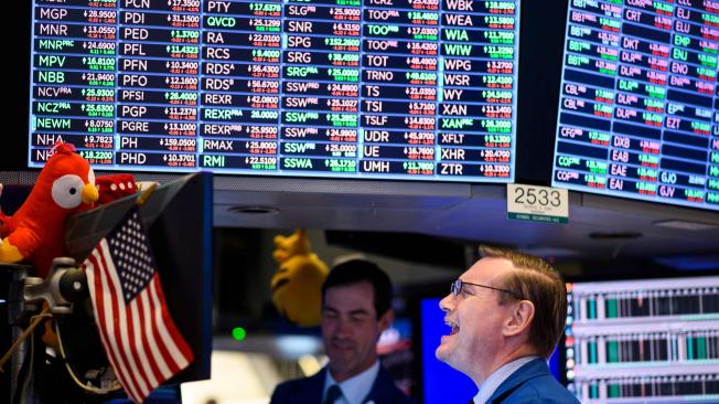 El Dow Jones Industrial Average, principal índice de la Bolsa de Nueva York, terminó con una caída del 3,1 %, o alrededor de 800 puntos en 25.479,42.