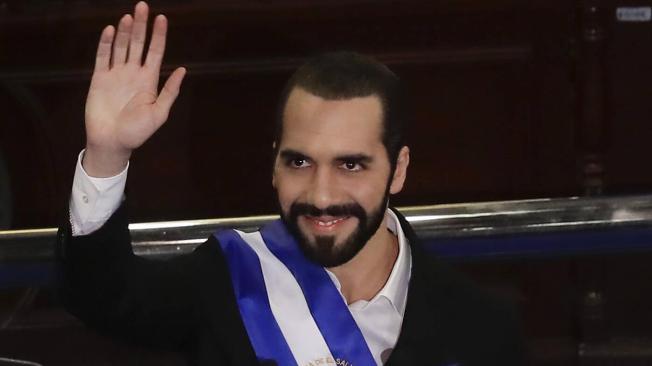 Bukele afirmó que construirá una cárcel para los corruptos.