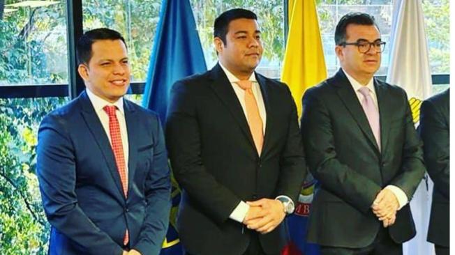 Sneyder Pinilla, jefe de Manejo de Desastres; Víctor Meza, exsubdirector, y Olmedo López, jefe de la entidad.