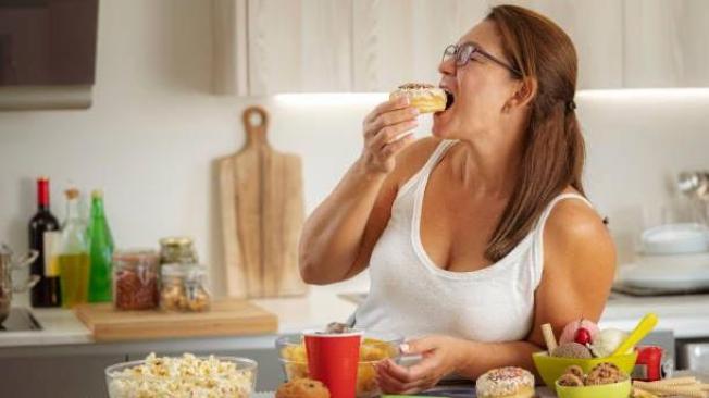 Comer en exceso azúcar puede ser perjudicial.