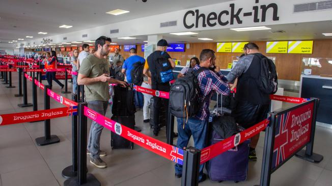 Sala de registro en el aeropuerto Ernesto Cortissoz.