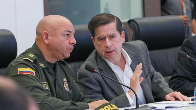 El ministro Juan Fernando Cristo hizo parte del equipo de Gobierno que negoció con el sector camionero en paro.