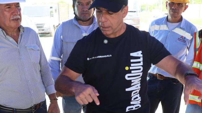 Alejandro Char realizó, este jueves, un recorrido por las obras del intercambiador vial de Alameda del Río.