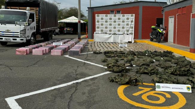 Los falsos militares tenían un arsenal de guerra en su poder