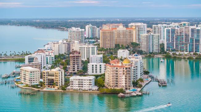 Sarasota es un destino ideal para turistas que buscan lujo y un ambiente relajado.