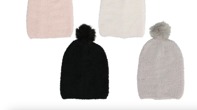 Gorros invernales en Dollar Tree
