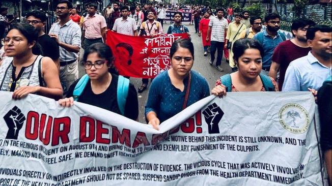 Marchas en Calcuta, India.