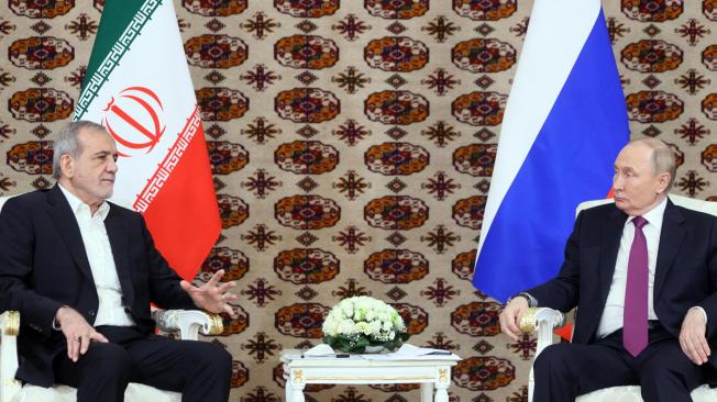 Vladimir Putin y Masud Pezeshkian, presidentes Rusia e Irán.