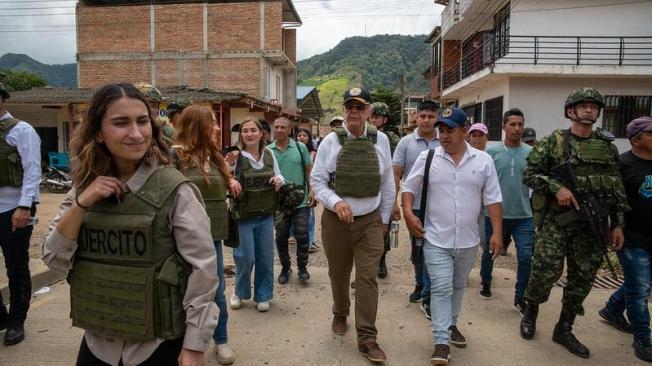 Llegada de delegación del Gobierno a El Plateado, Cauca.