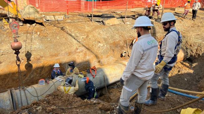 Posterior a la emergencia, EPM hizo presencia en la zona y realizó labores de reparación al tubo que se rompió, lo cual permitió reestablecer el servicio de agua en la zona días después.