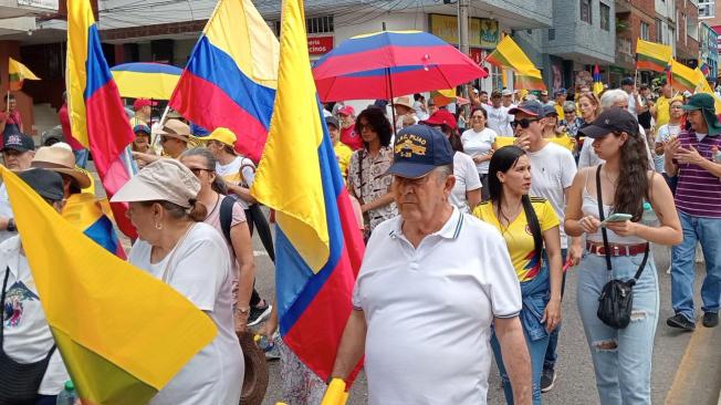 Marcha en Bucaramanga contra Petro