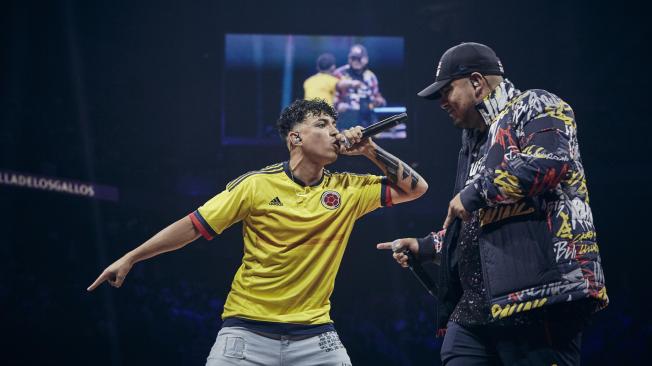 Valles-T enfrentándose al mexicano Aczino en la Final Internacional de Red Bull Batalla 
 2019.