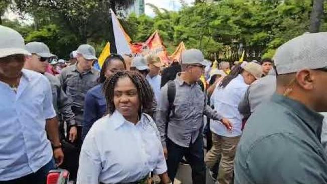 La vicepresidenta Francia Márquez en una de las marchas en Cali.