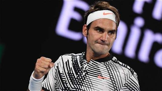 "El tenis te necesita, Rafa", dijo Federer tras terminar el juego. Foto: Greg Wood / AFP