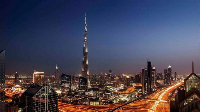Panorámica de Dubái, una ciudad que deslumbra con sus vías y edificaciones. Foto: Turismo Dubái