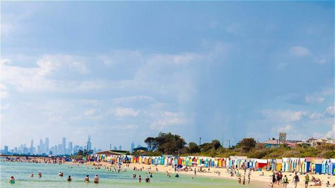 La Playa Brighton es destino predilecto de bañistas.