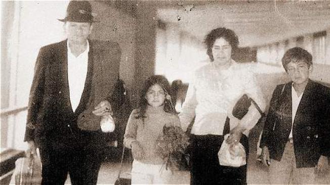 José Antonio Espinosa Hernández, María Leonor Baquero de Espinosa y sus hijos, ya en Bogotá. Archivo particular.