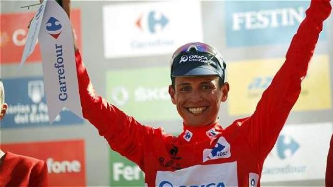 atapuma el septimo ciclista colombiano en ser lider de la vuelta a espana